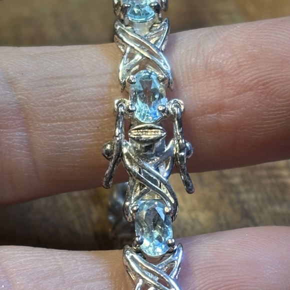 Sterling silver bracelet with blue topaz stones - Picture 7 of 9